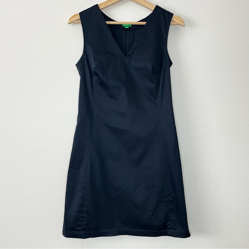 United Colors ofโ Benetton Cotton Blend Navy Sleeveless V-Neck Dress size small